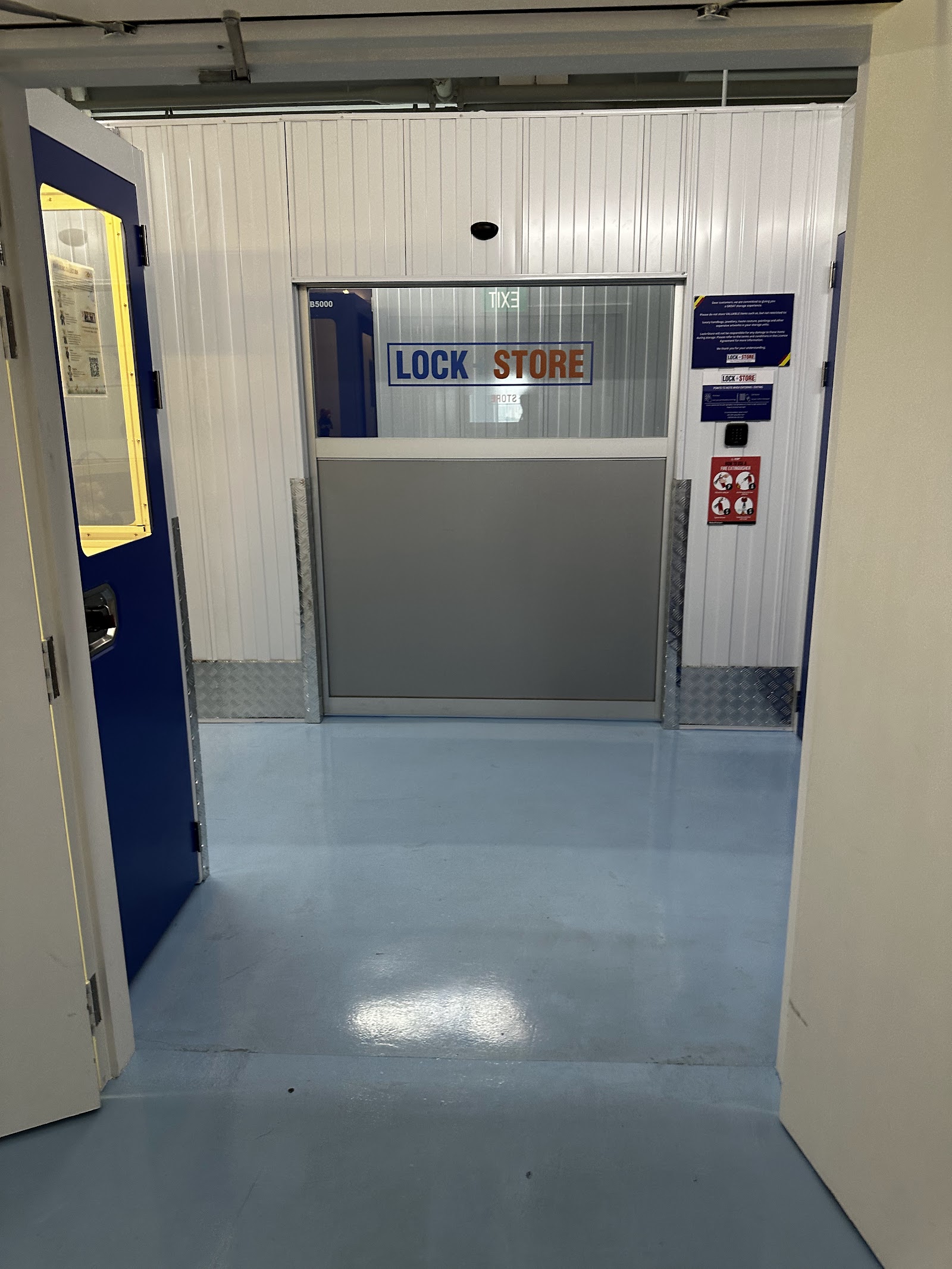 Lock+Store facility in Kaki Bukit, Singapore - Exterior 3
