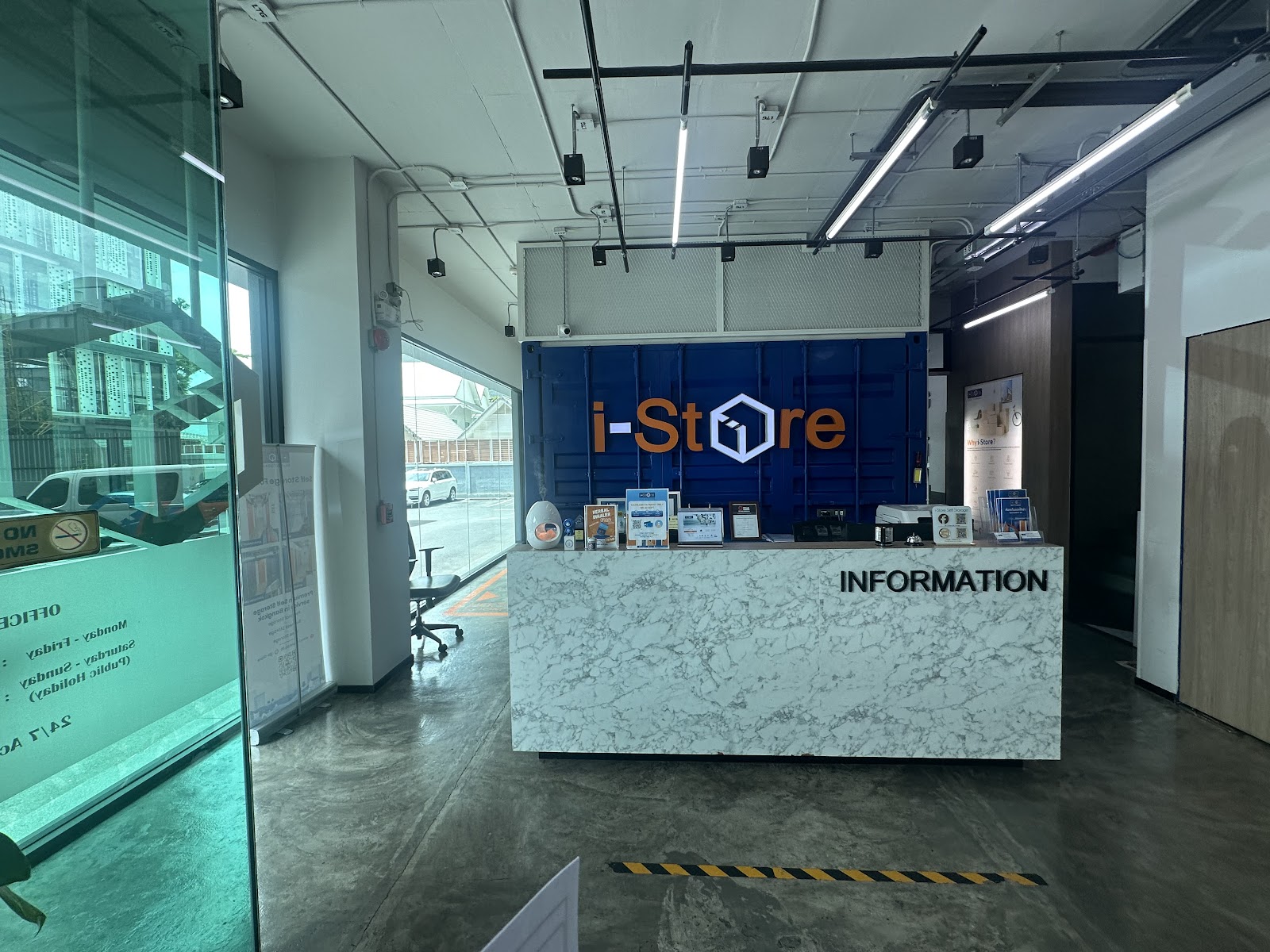 i-Store ห้องเก็บของ Sukhumvit, Bangkok - ภาพที่3