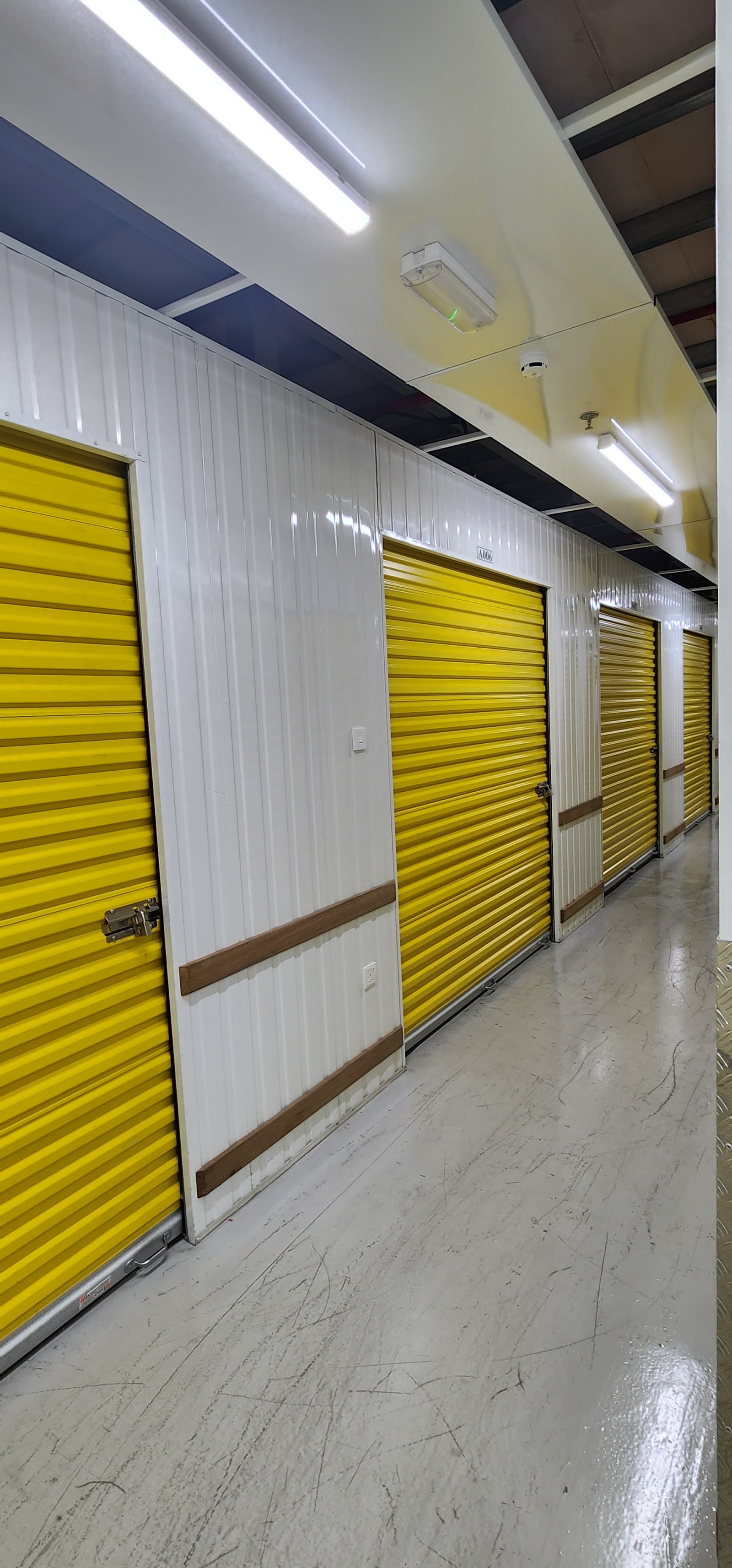 StoreIT Self Storage facility in Umm Ramool, Dubai - Exterior 5