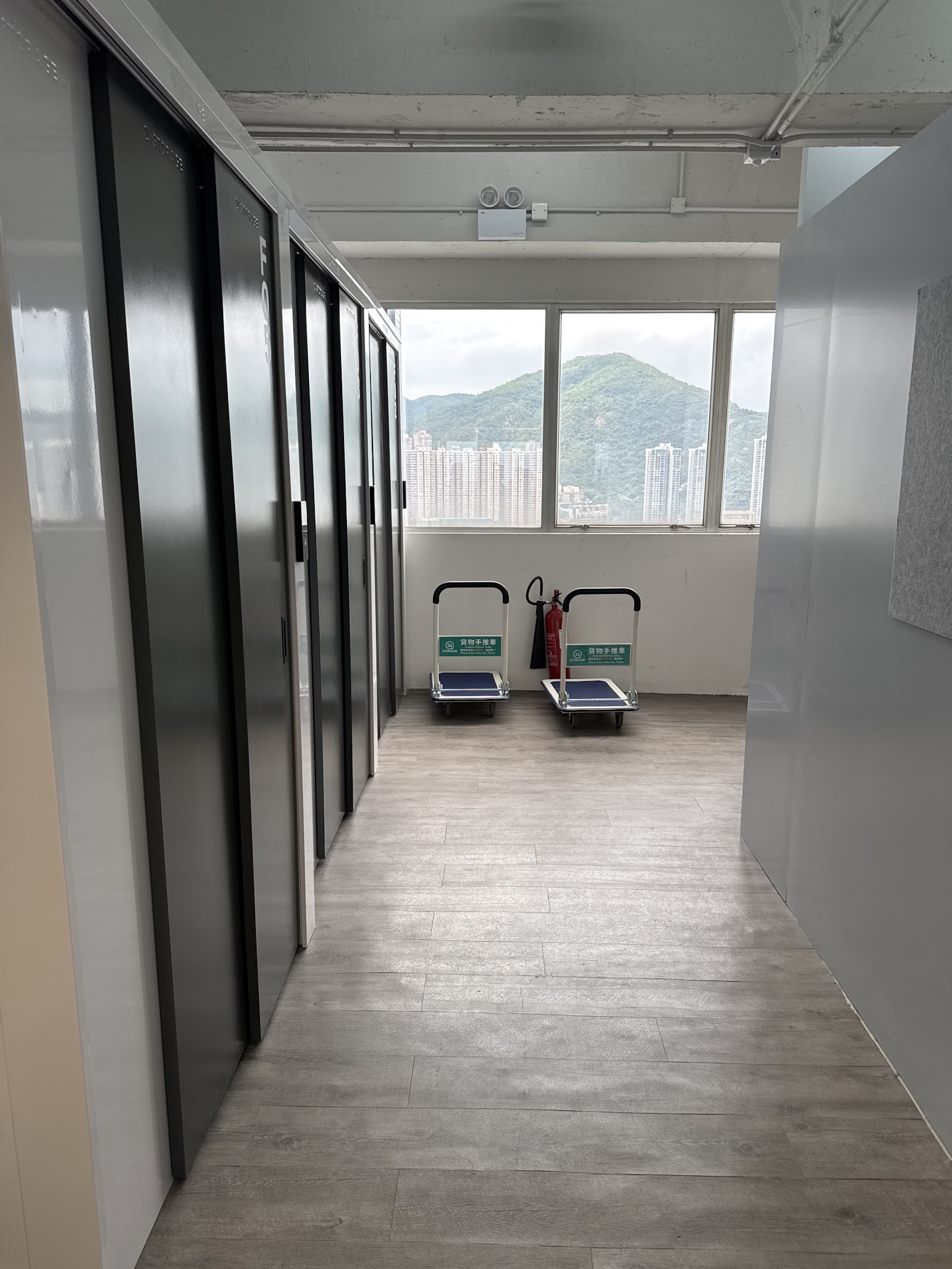 24 STORAGE 迷你倉 Shek Mun, Hong Kong - 照片5