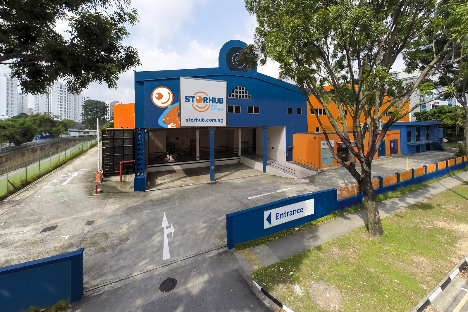 StorHub facility in Woodlands, Singapore - Exterior 1