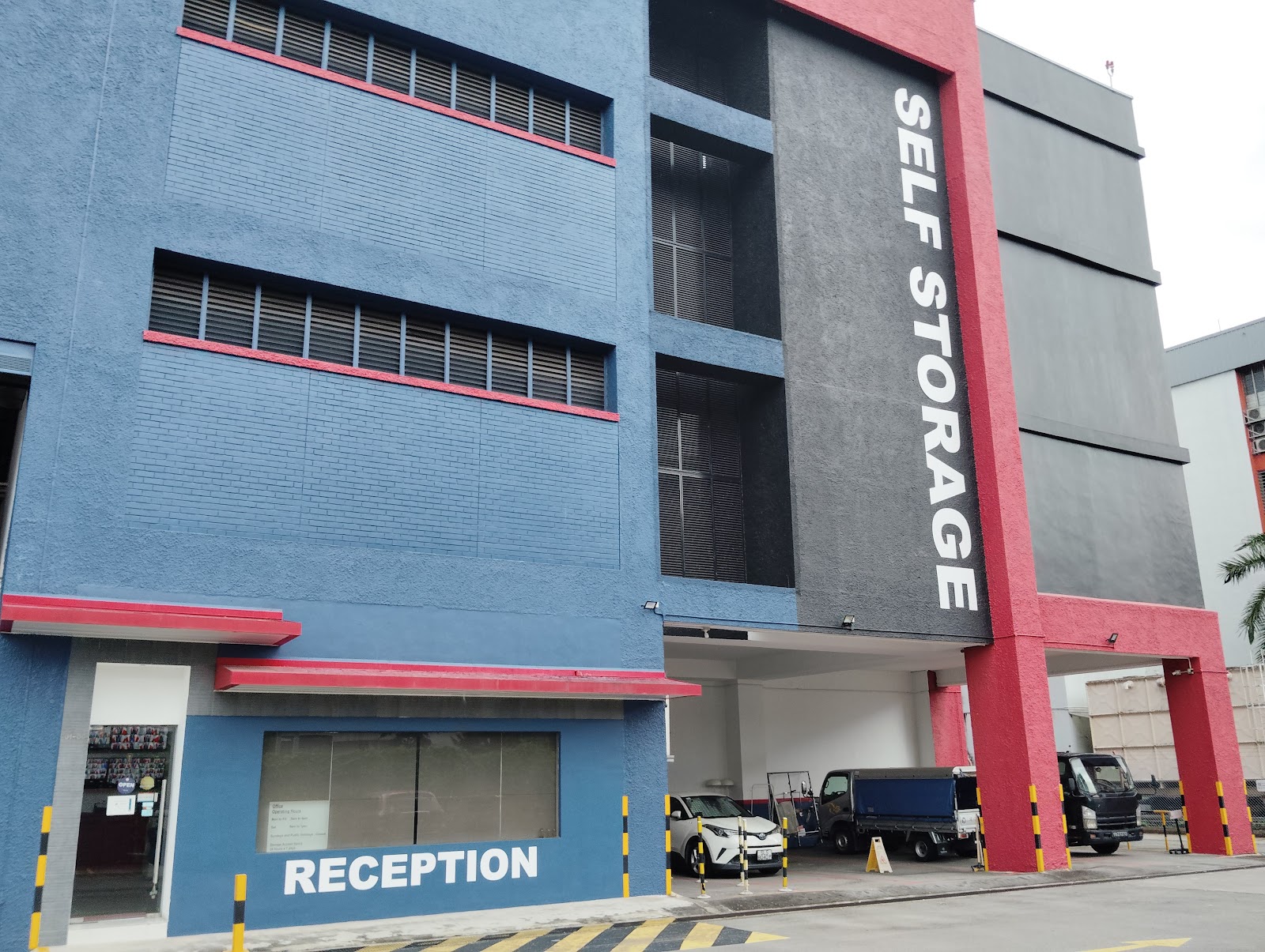 Extra Space Asia facility in Eunos, Singapore - Exterior 3