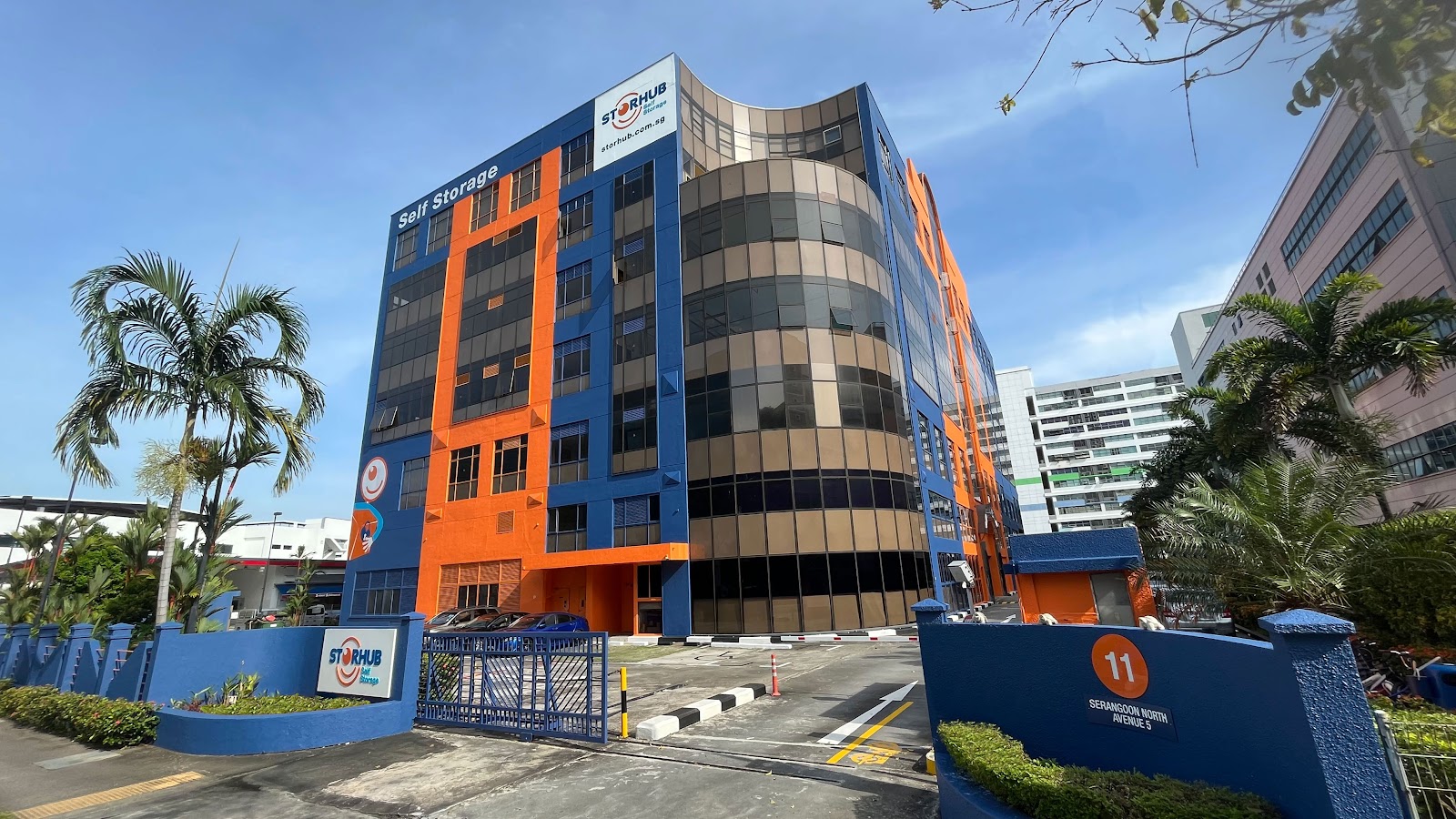 StorHub facility in Serangoon, Singapore - Exterior 1