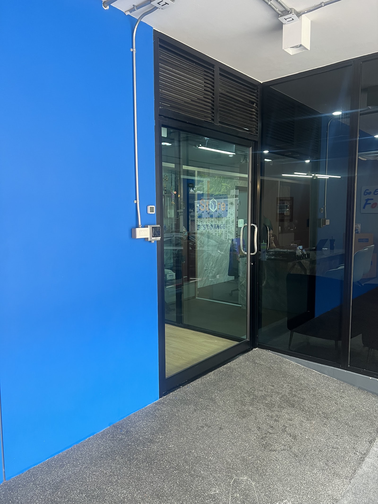 i-Store ห้องเก็บของ Thong Lor, Bangkok - ภาพที่6