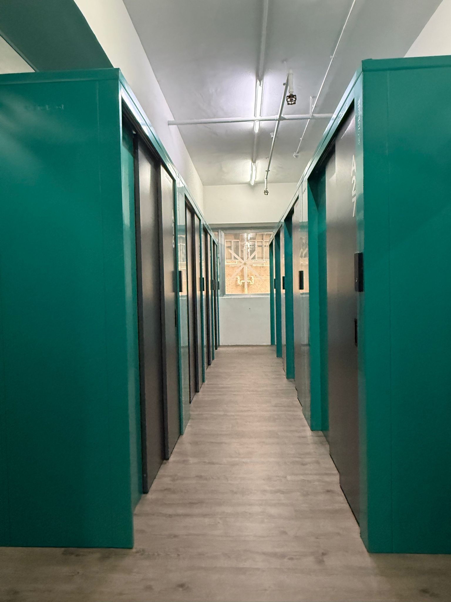 24 STORAGE 迷你倉 Lai Chi Kok, Hong Kong - 照片3