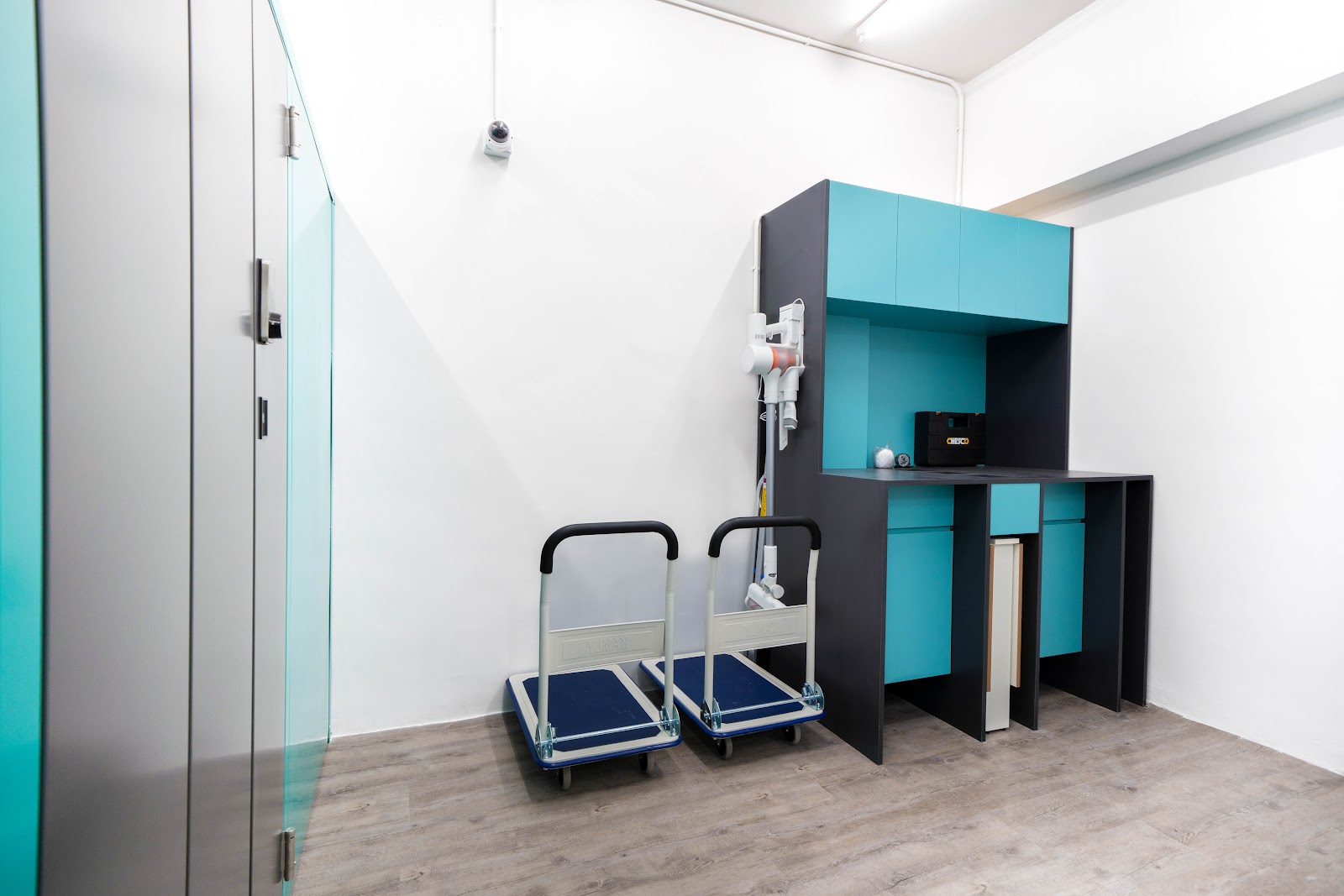 24 STORAGE 迷你倉 Lai Chi Kok, Hong Kong - 照片5