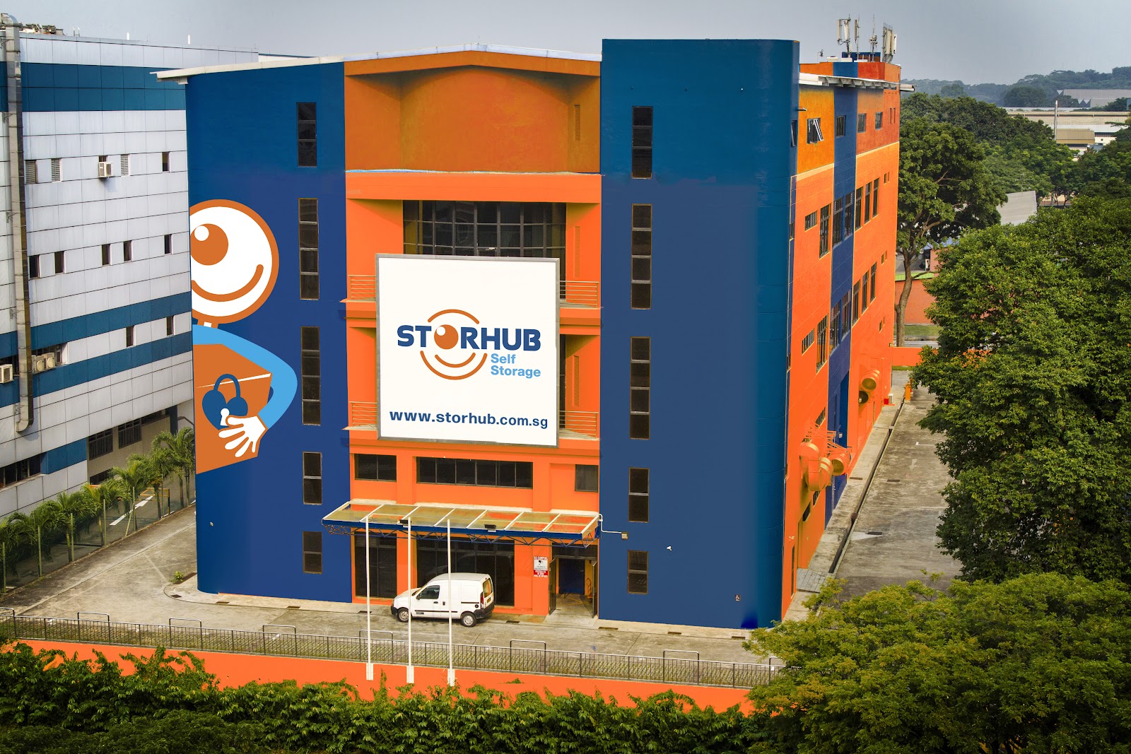 StorHub facility in Hougang, Singapore - Exterior 1