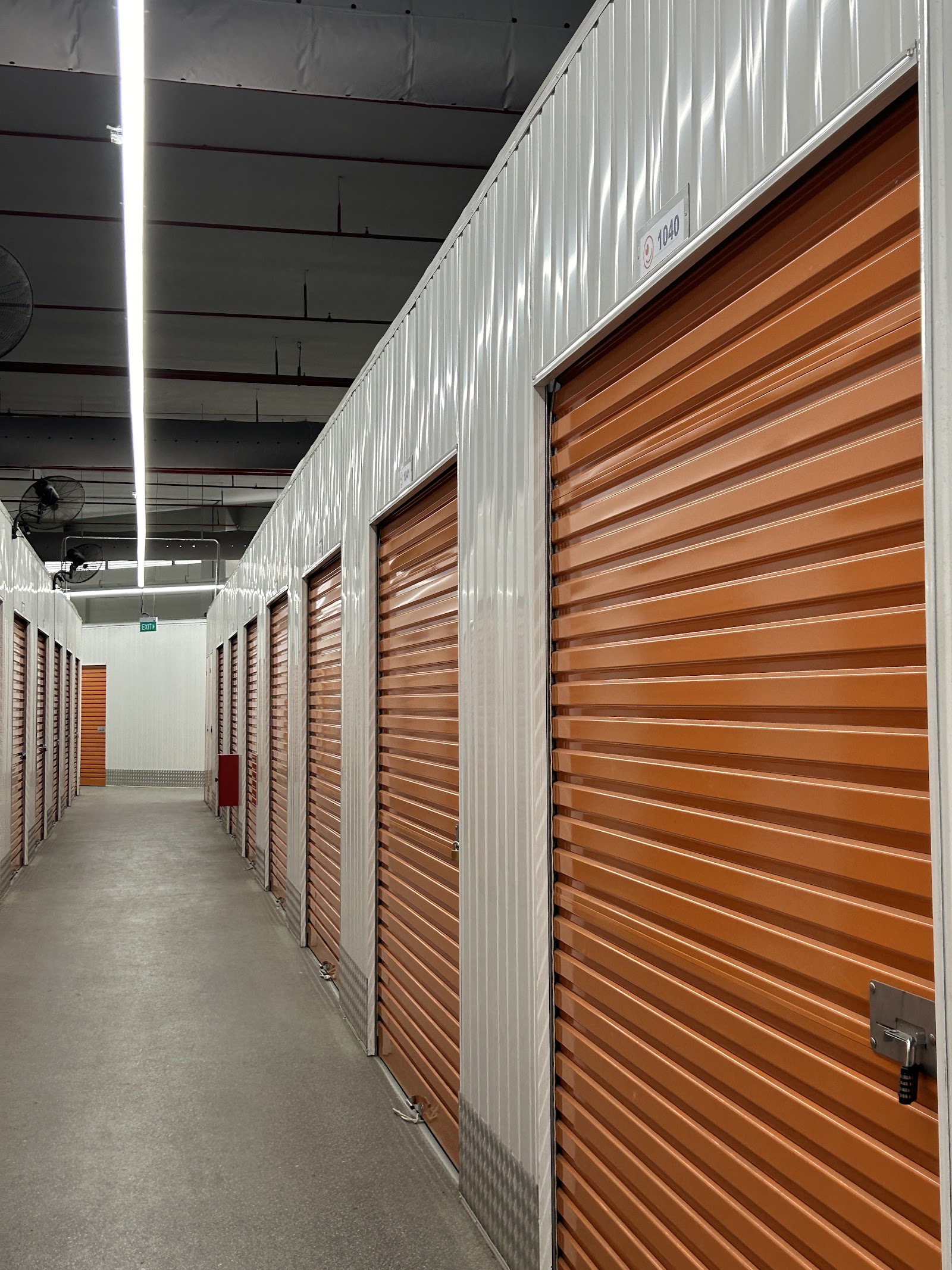 StorHub facility in Bukit Batok, Singapore - Exterior 3