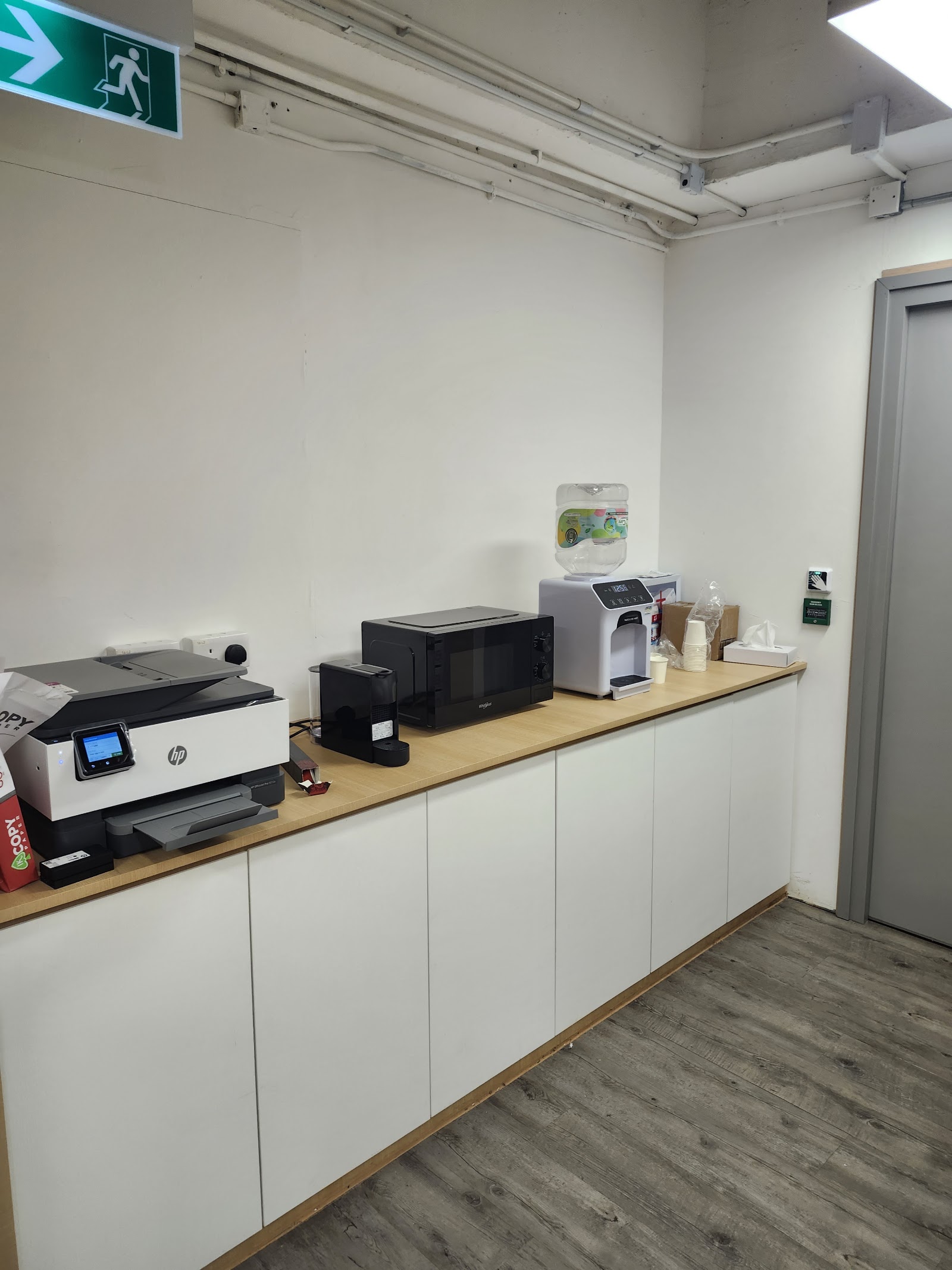 24 STORAGE 迷你倉 Sai Wan, Hong Kong - 照片5