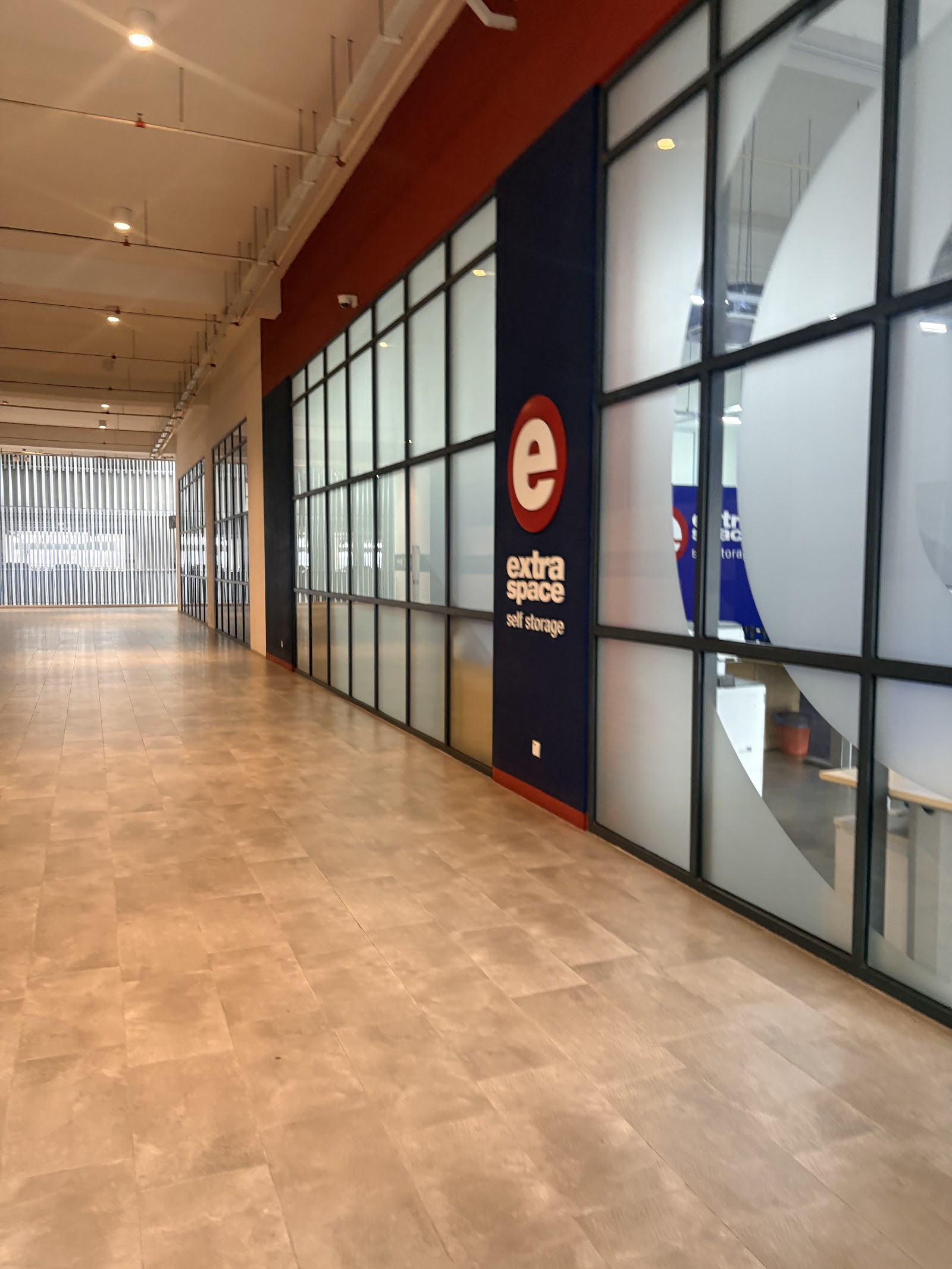 Extra Space Asia stor peribadi Kota Damansara, Petaling Jaya - Foto 5