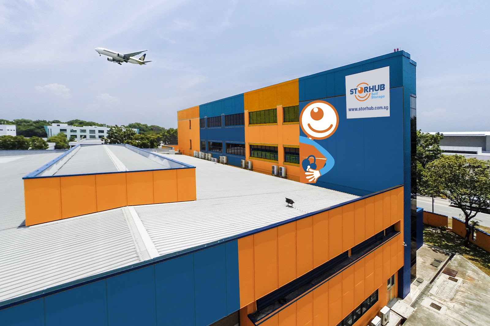 StorHub facility in Changi, Singapore - Exterior 1