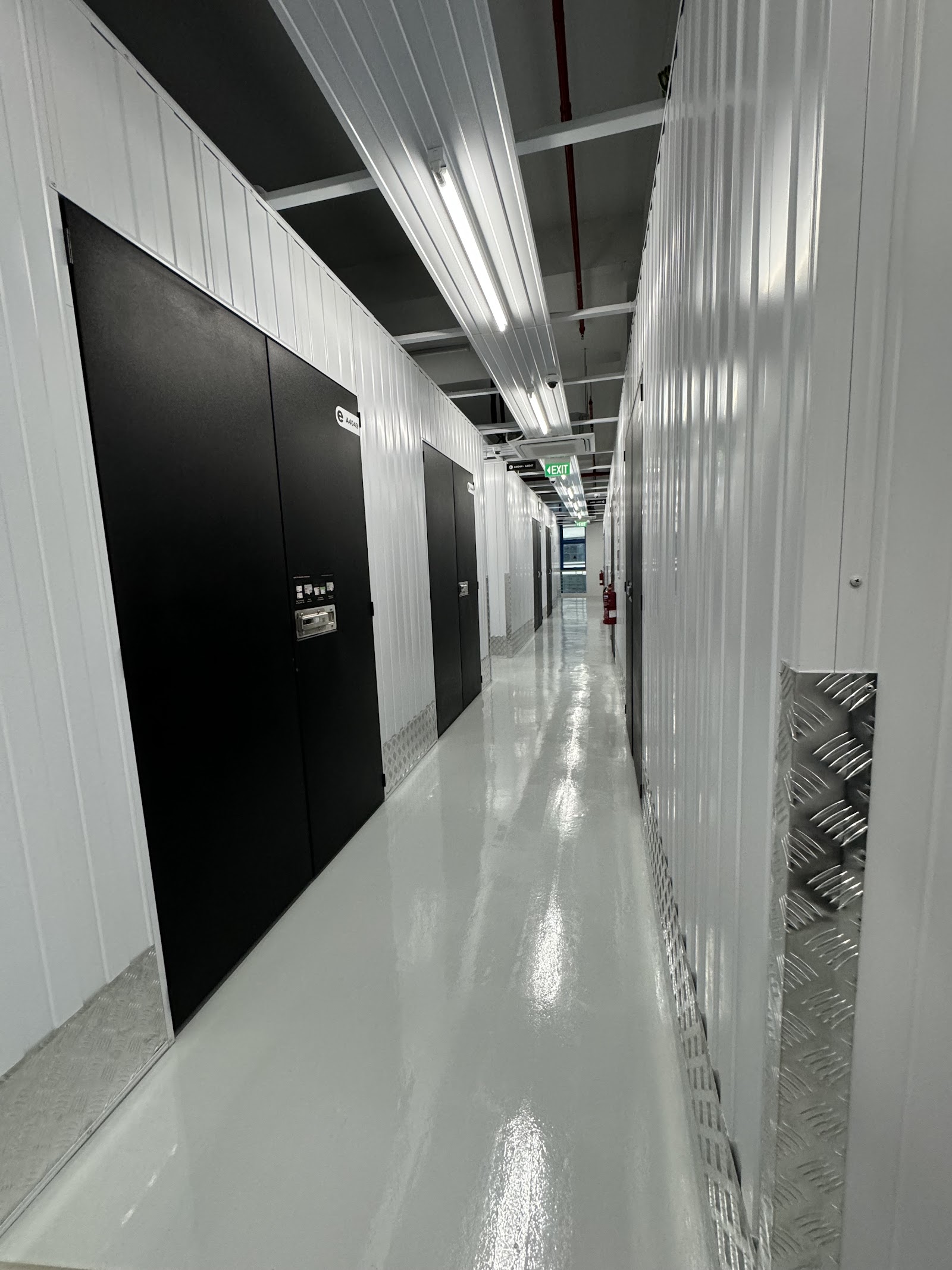 Extra Space Asia facility in Tai Seng, Singapore - Exterior 3