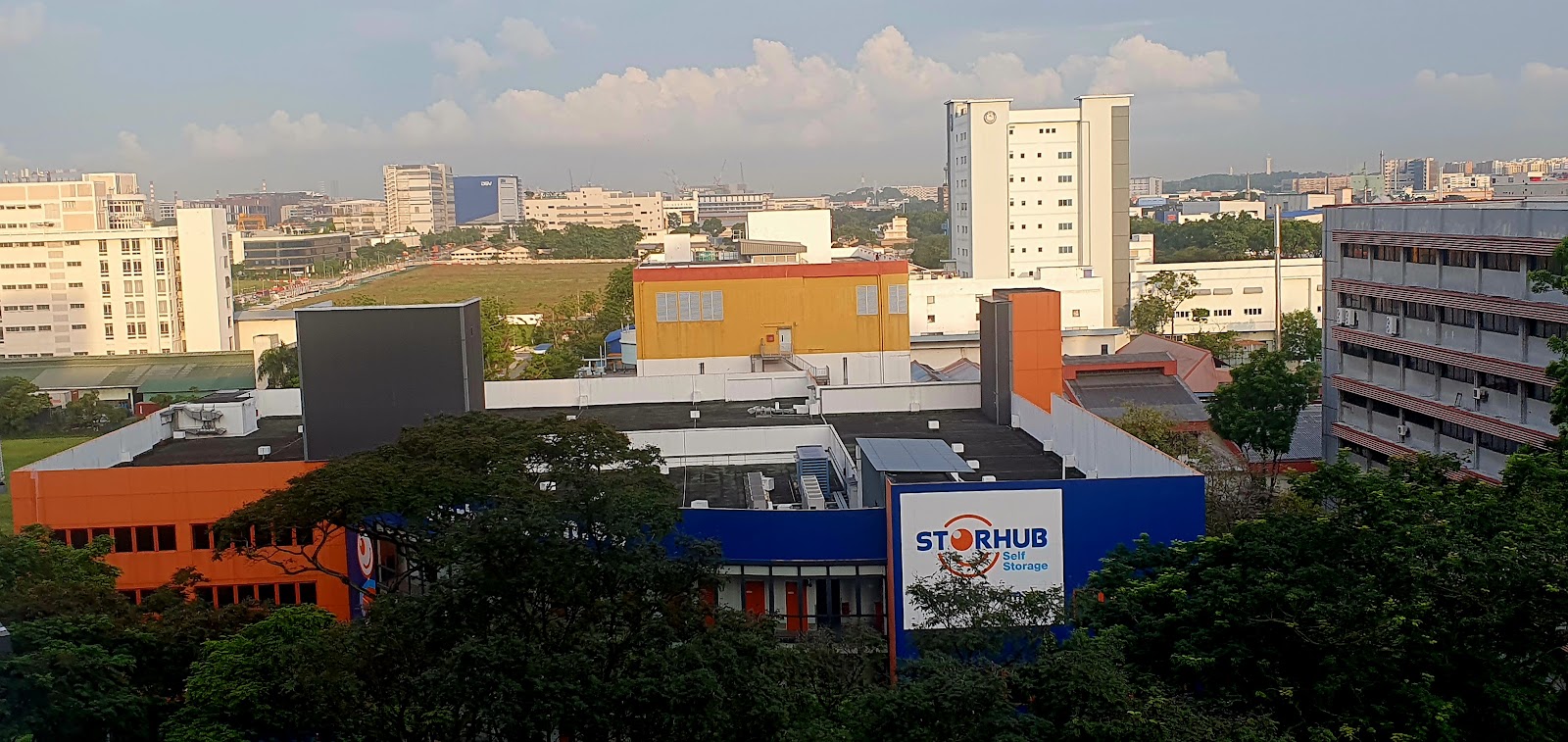 StorHub facility in Jurong West, Singapore - Exterior 4