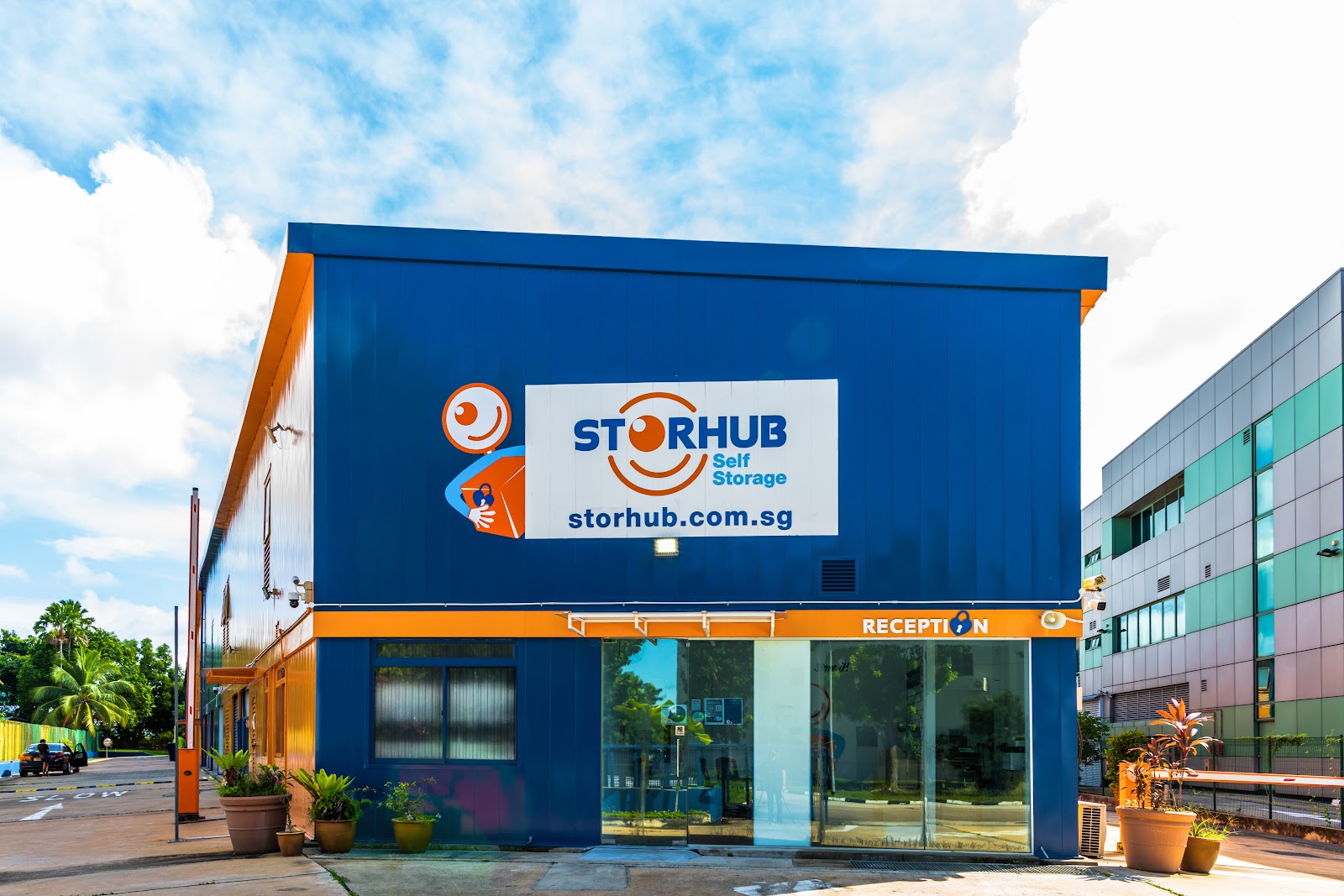 StorHub facility in Changi, Singapore - Exterior 2
