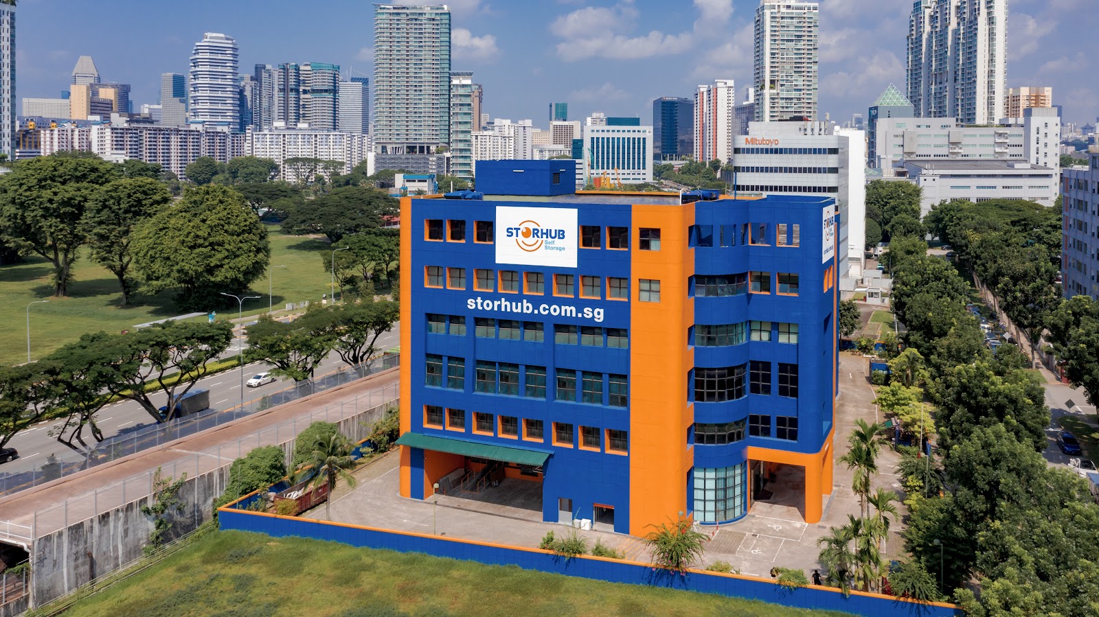 StorHub facility in Kallang, Singapore - Exterior 1