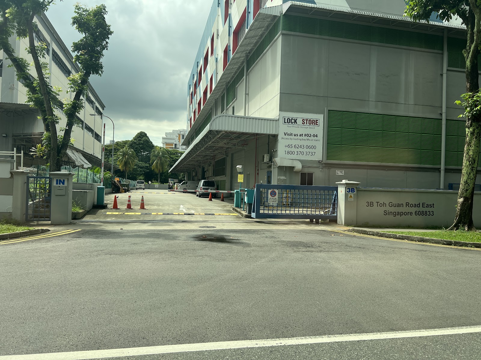 Lock+Store facility in Jurong East, Singapore - Exterior 2