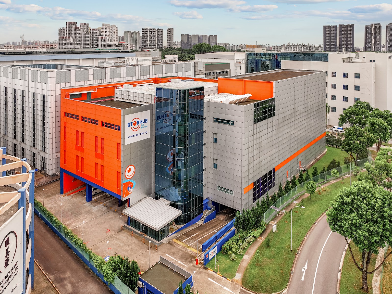 StorHub facility in West Coast, Singapore - Exterior 4