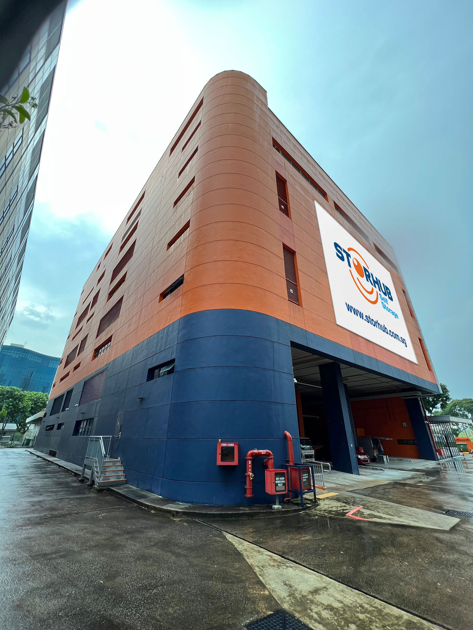 StorHub facility in West Coast, Singapore - Exterior 5