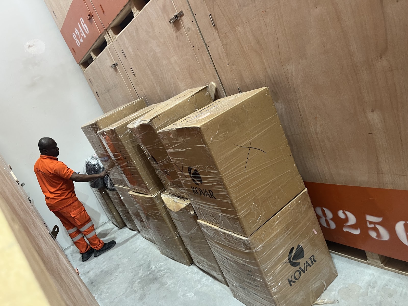 800 Storage Dubai facility in Al Quoz, Dubai - Exterior 4
