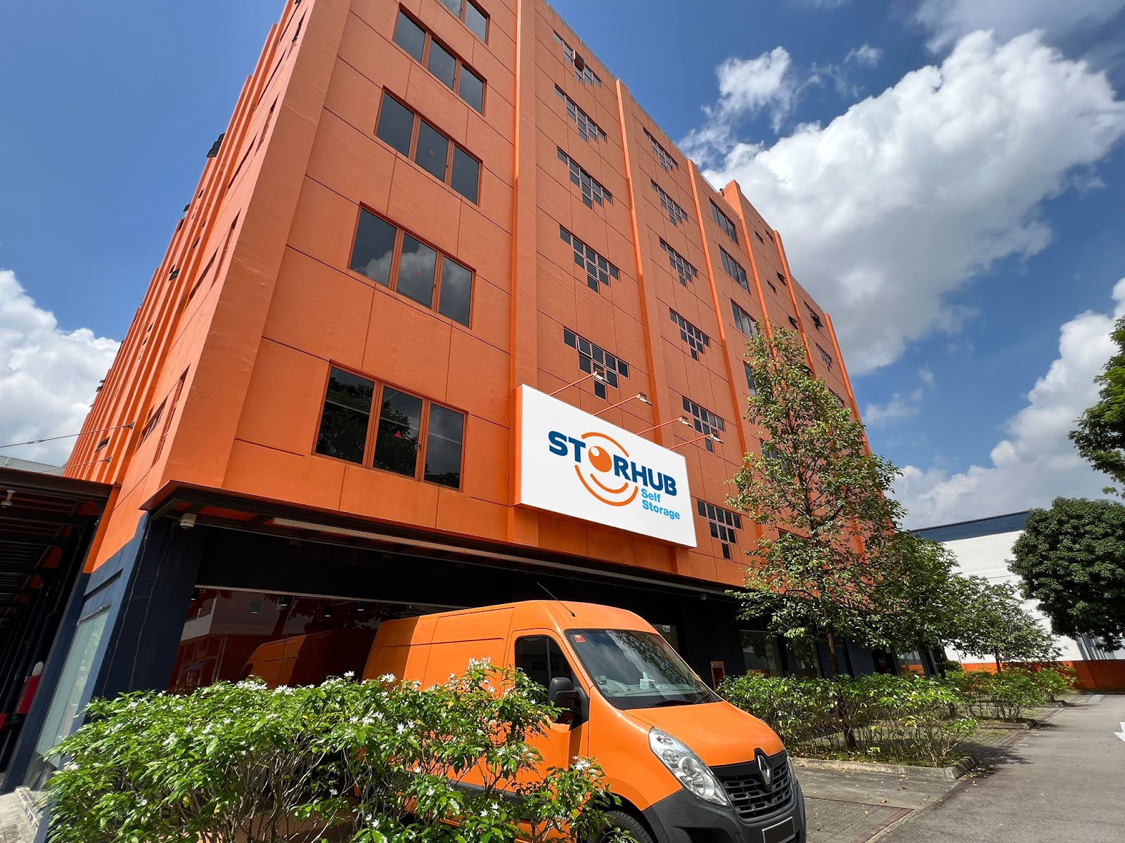 StorHub facility in Hougang, Singapore - Exterior 5
