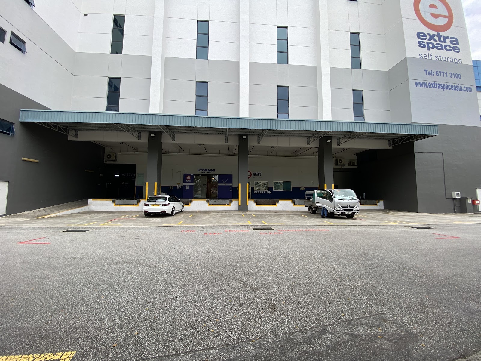 Extra Space Asia facility in Clementi, Singapore - Exterior 3