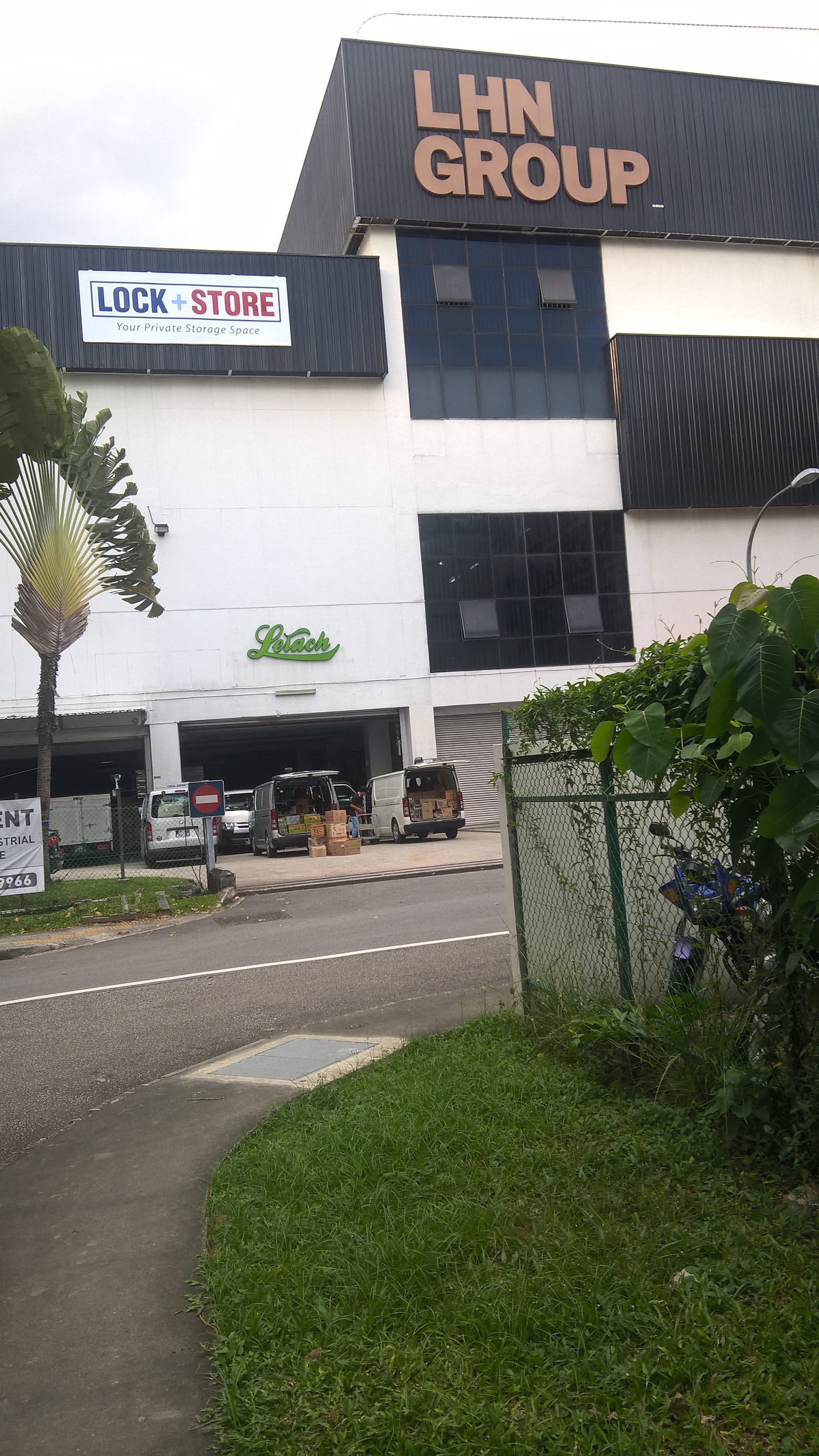 Lock+Store facility in Pasir Panjang, Singapore - Exterior 2