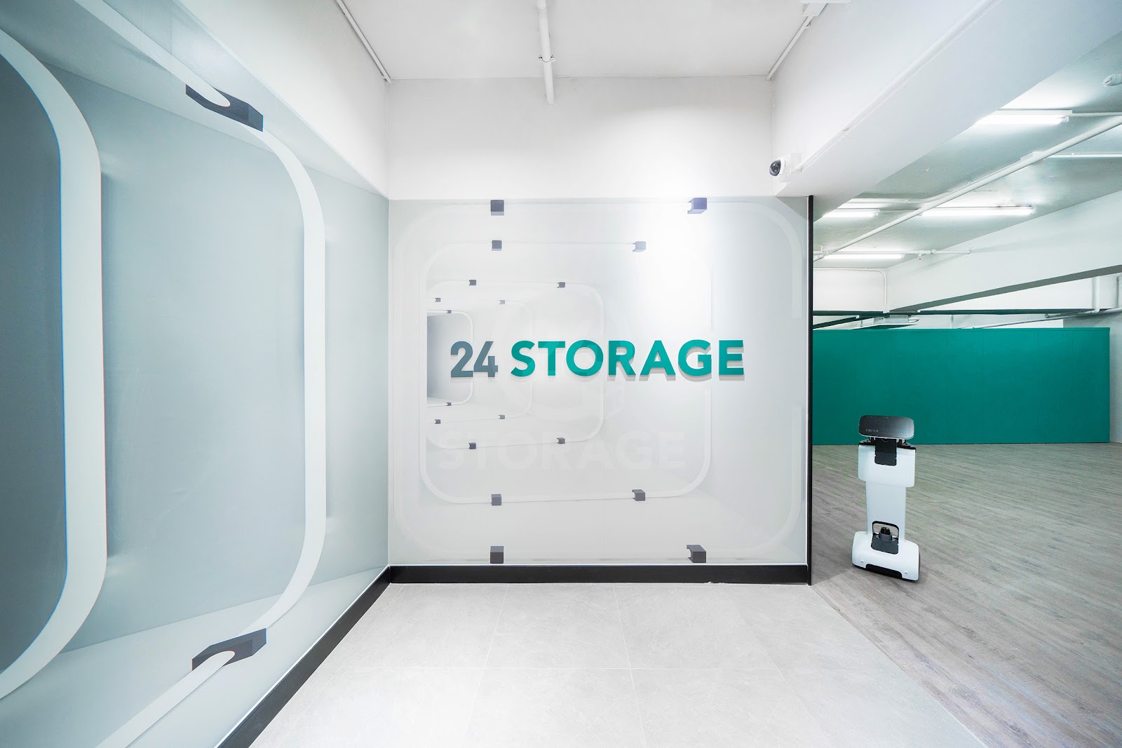 24 STORAGE 迷你倉 Aberdeen, Hong Kong - 照片1