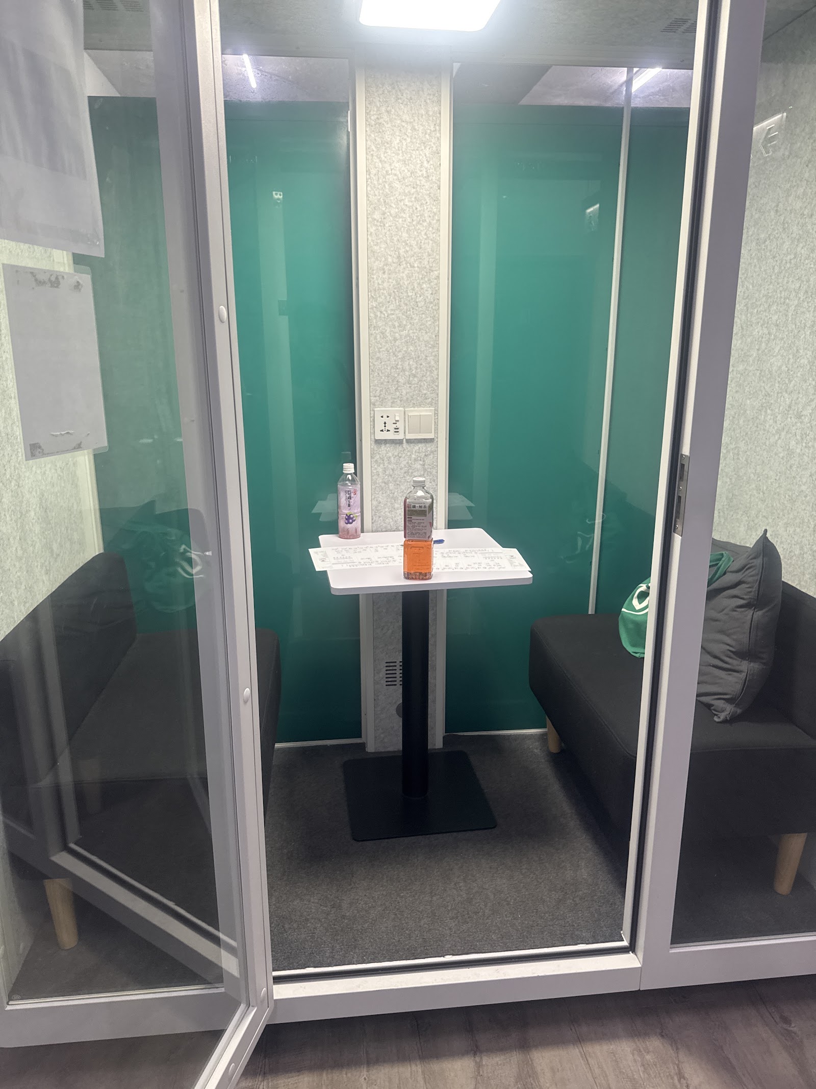 24 STORAGE 迷你倉 Aberdeen, Hong Kong - 照片3