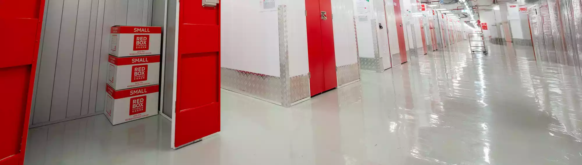 RedBox Mini Storage Sha Tin CityOne - Storage unit corridor