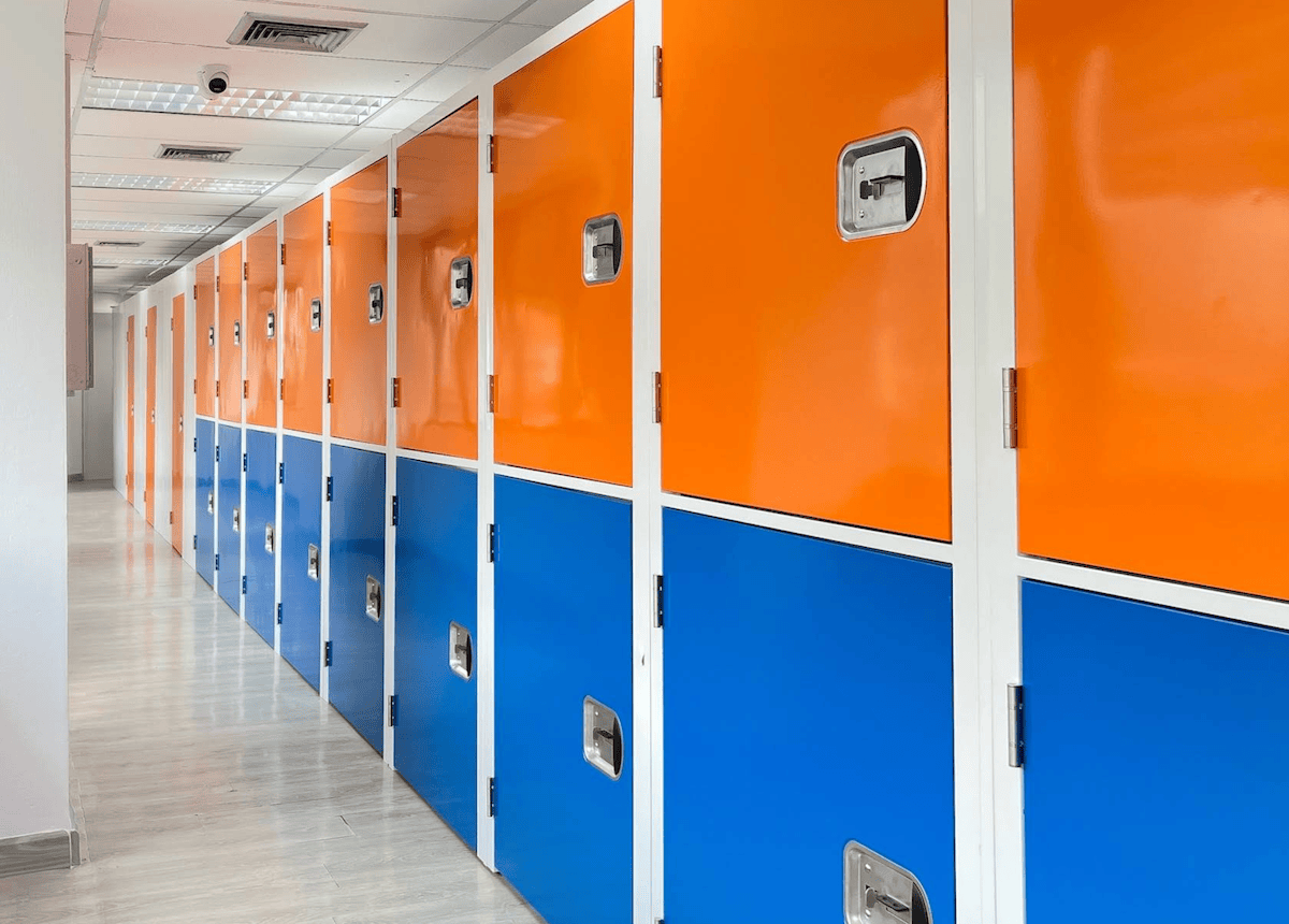 i-Store Phloen Chit storage units interior