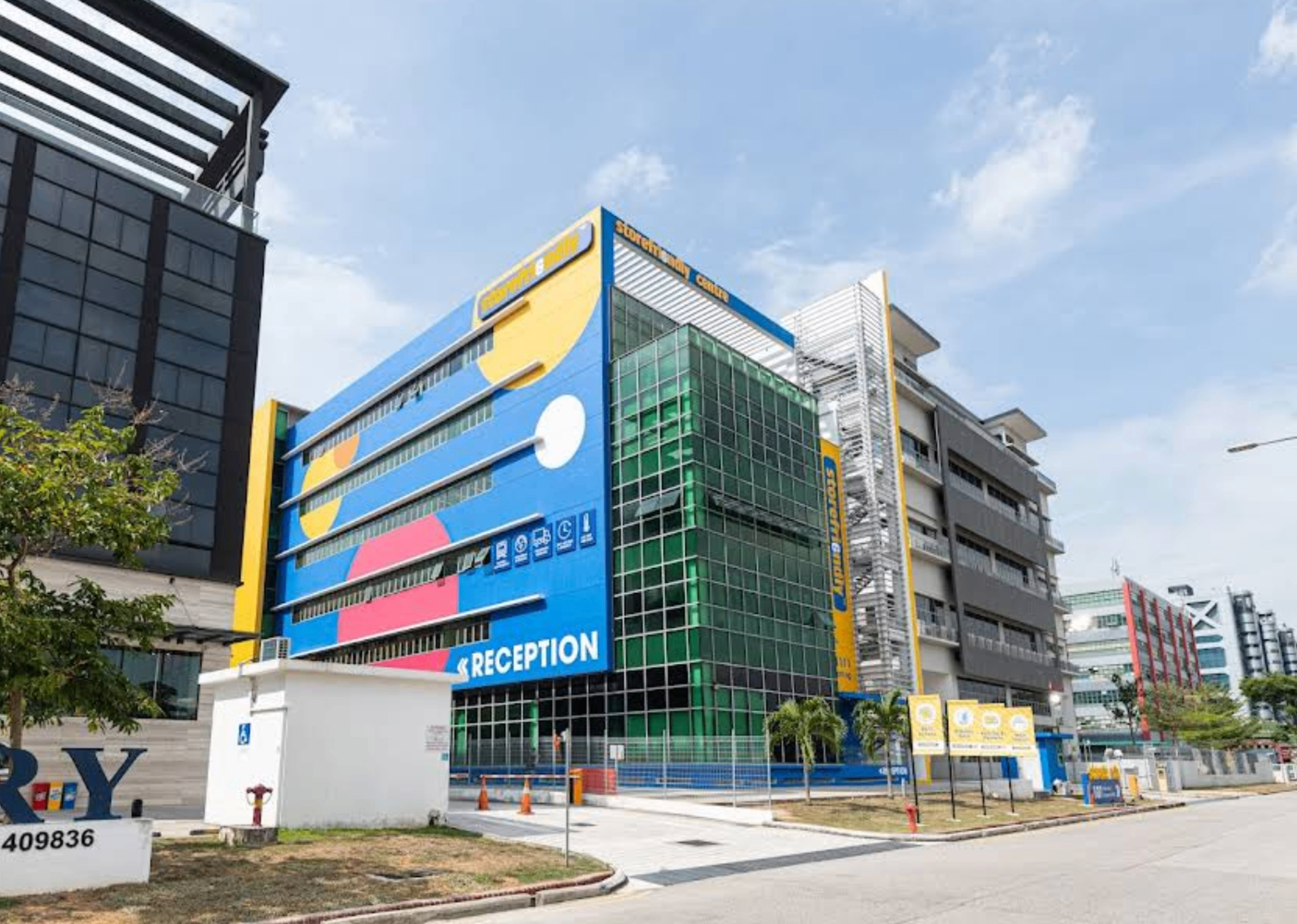 Storefriendly facility in Paya Lebar, Singapore - Exterior 1